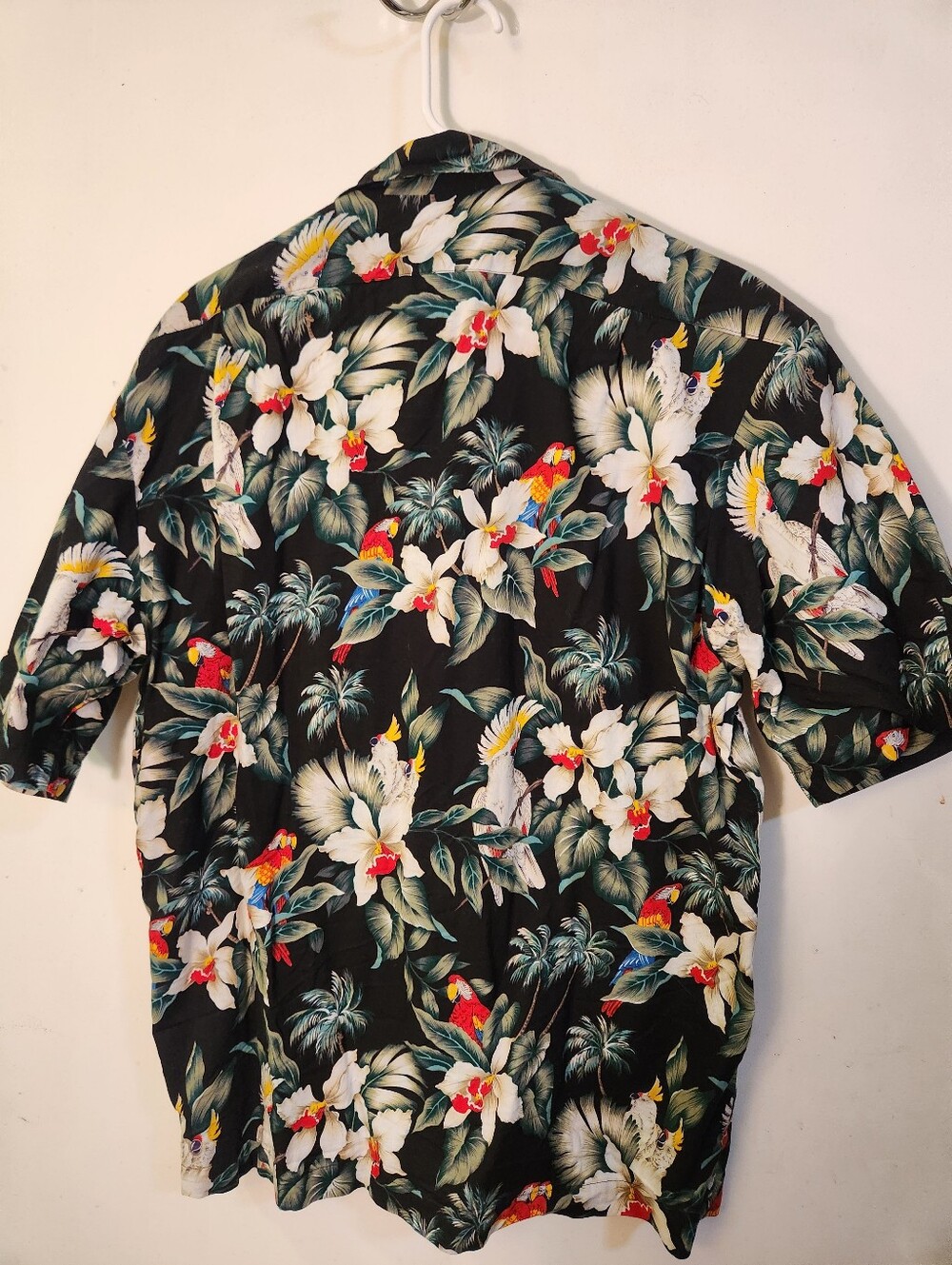 Men's Black Tropical Floral Hawaiian Shirt - Vibrant Floral Print